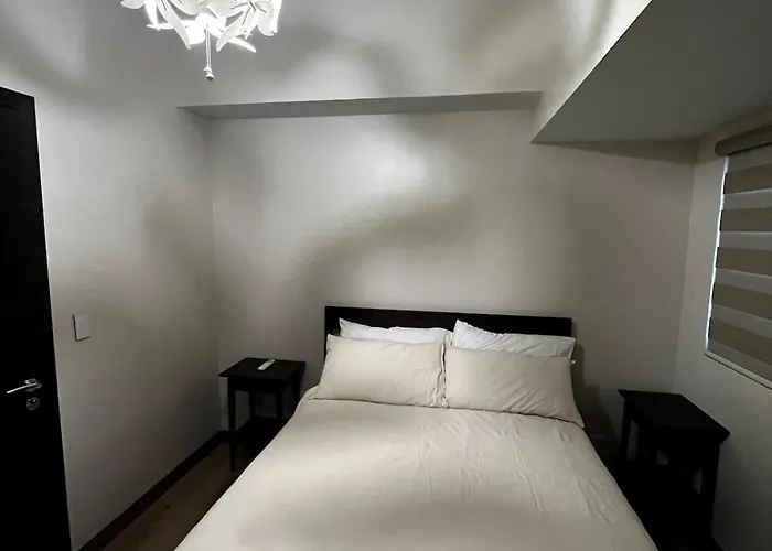 Apartment 10l Luxe Escape At Park Mckinley West Manila