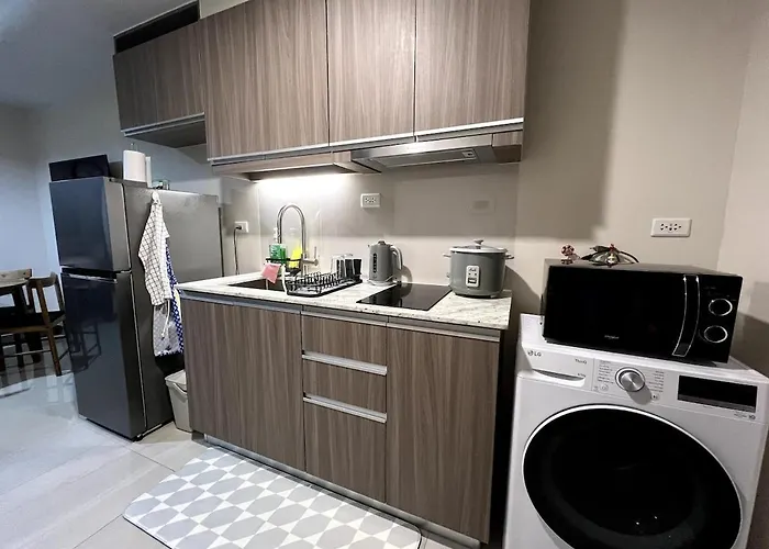 10l Luxe Escape At Park Mckinley West Apartment
