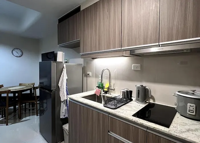 10l Luxe Escape At Park Mckinley West