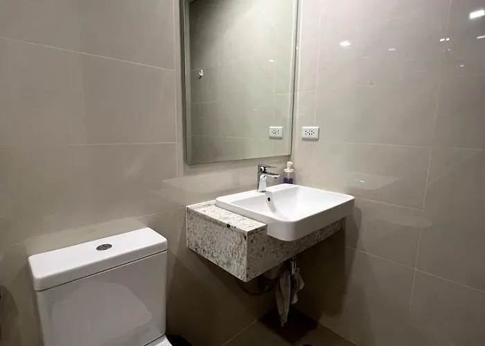 10l Luxe Escape At Park Mckinley West *