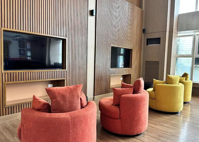 10l Luxe Escape At Park Mckinley West Manila