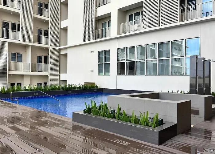 10l Luxe Escape At Park Mckinley West Apartment